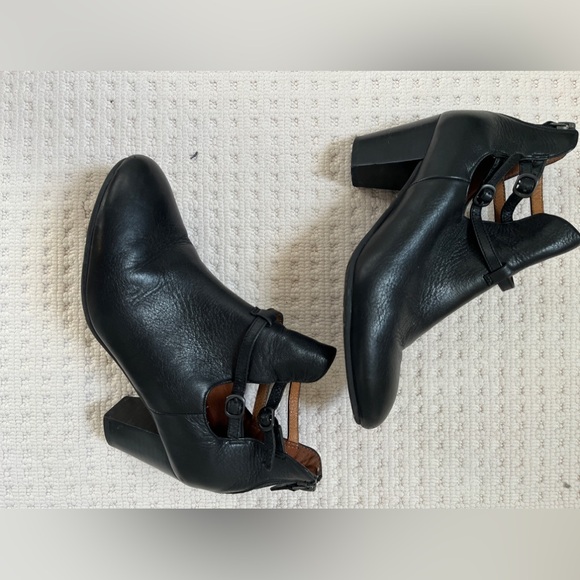 Gentle Souls Black Boxford Ankle Boots 7 - Picture 2 of 7